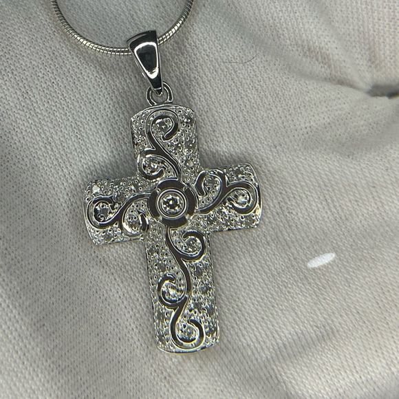 925 Sterling silver, EA Diamond Cross necklace - Picture 4 of 8